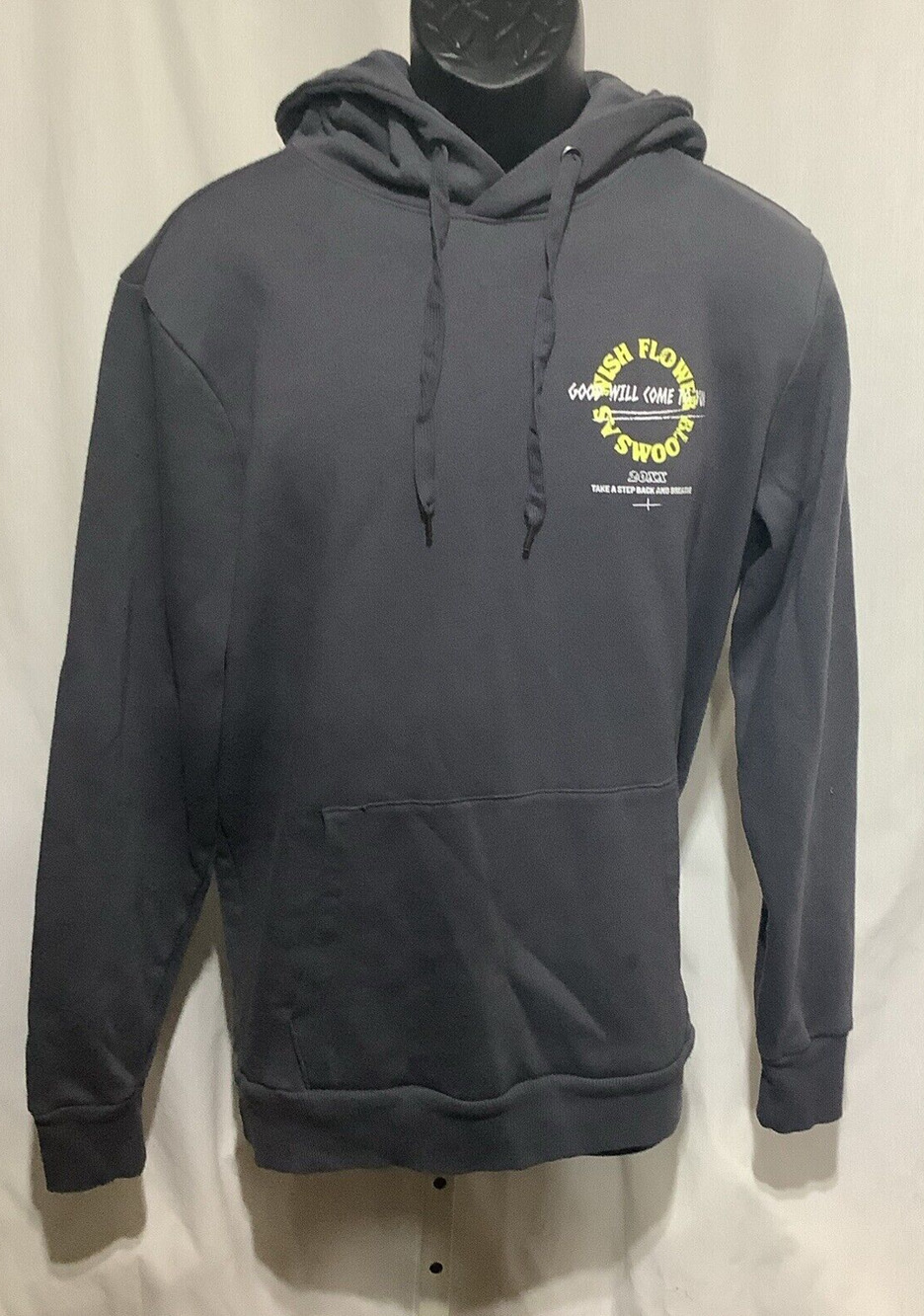 No Boundaries Daisy Hoodie Mens Medium Gray Floral Sweatshirt Wish Flower